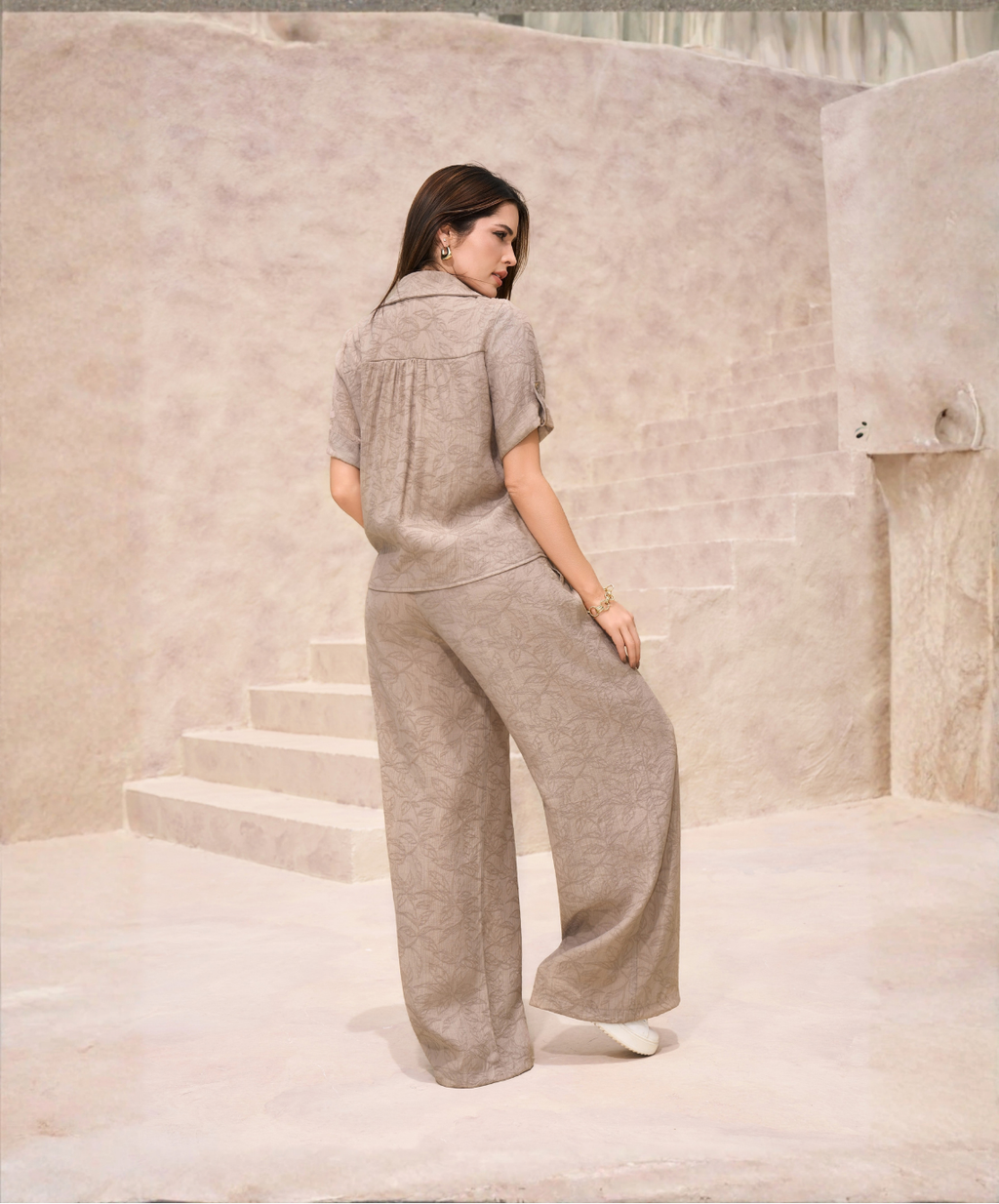 Conjunto Taupe en Blonda M-852