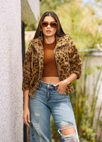 Chaqueta en tela peluche animal print M716